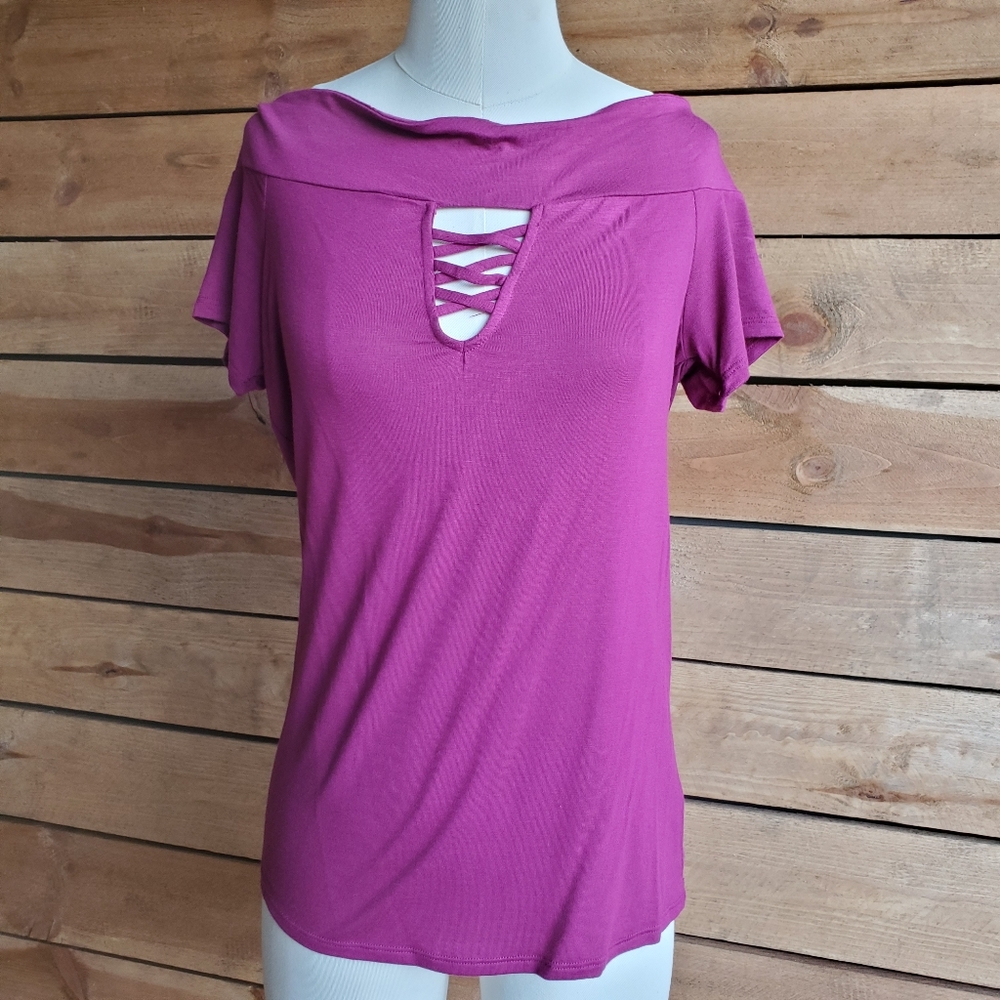 🎉 NWOT Rock & Republic top